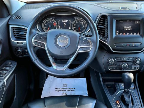 Used 2021 Jeep Cherokee Latitude Plus image 5