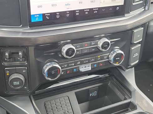Used 2026 Ford F250 Lariat AWD/4WD image 29