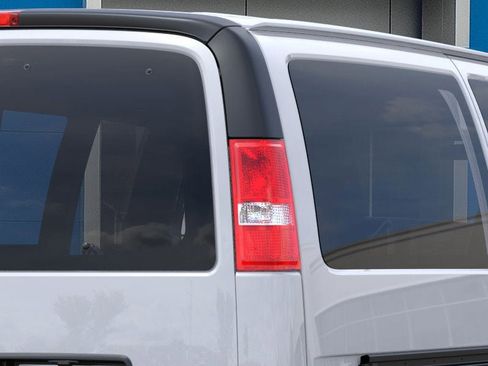 New 2024 Chevrolet Express 2500 image 37