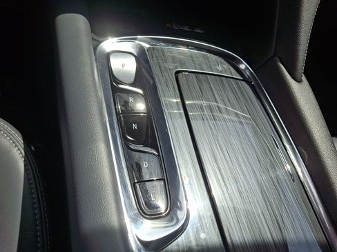 Used 2023 Buick Enclave Essence w/ Experience Buick Package AWD/4WD image 18