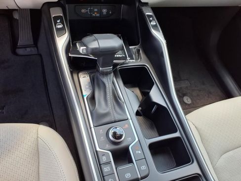 New 2025 Kia Sorento S image 24