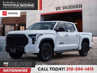 New 2026 Toyota Tundra SR5 w/ SR5 Premium Package
