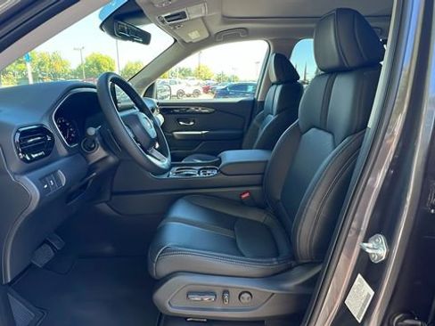New 2025 Honda Pilot Touring image 32