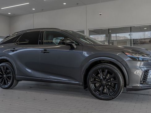 Used 2024 Lexus RX 500h F Sport w/ Convenience Package image 12