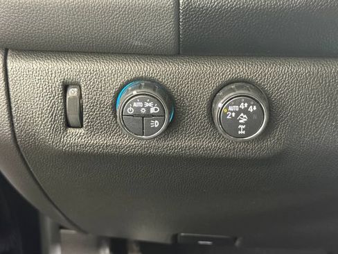 Used 2019 Chevrolet Colorado ZR2 w/ ZR2 Midnight Special Edition AWD/4WD image 31