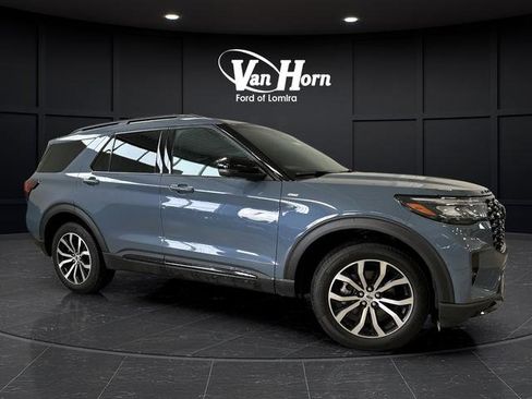 Certified 2025 Ford Explorer ST-Line image 1