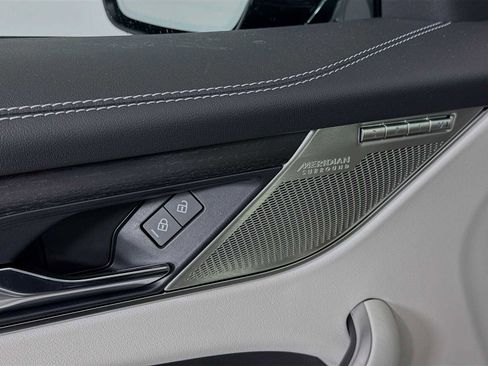 New 2025 Jaguar F-PACE R-Dynamic S image 20