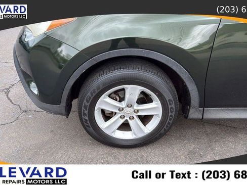Used 2013 Toyota RAV4 XLE AWD/4WD image 9
