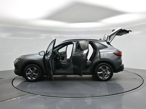 Used 2025 Ford Escape ST-Line image 34