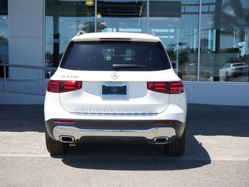 Used 2026 Mercedes-Benz GLB 250 image 7
