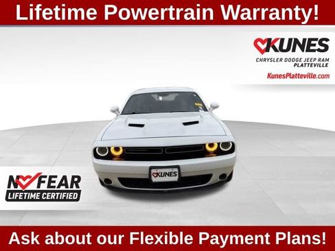 Used 2019 Dodge Challenger SXT RWD image 3