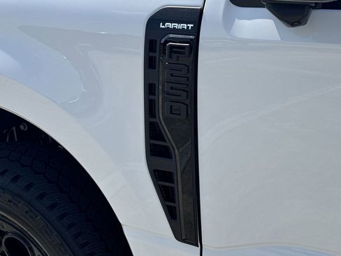 New 2025 Ford F250 Lariat w/ Lariat Ultimate Package image 67