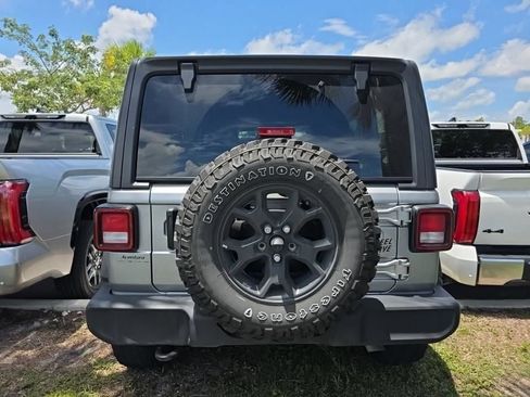 Used 2021 Jeep Wrangler Unlimited Sport AWD/4WD image 9
