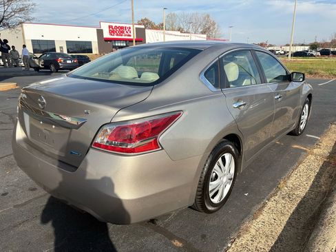 Used 2014 Nissan Altima 2.5 S image 7