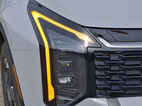 Used 2026 Kia Sportage EX image 10