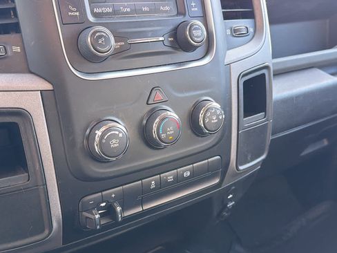 Used 2018 RAM 2500 Tradesman w/ Chrome Appearance Group image 11