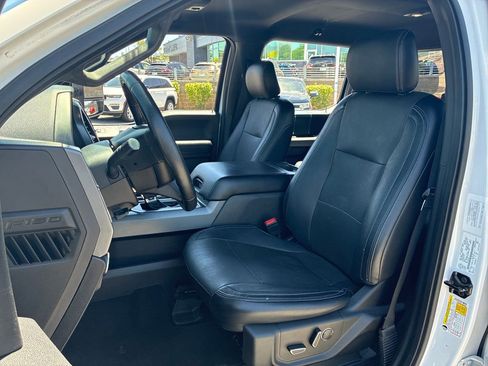 Used 2018 Ford F150 XLT w/ Equipment Group 302A Luxury AWD/4WD image 24