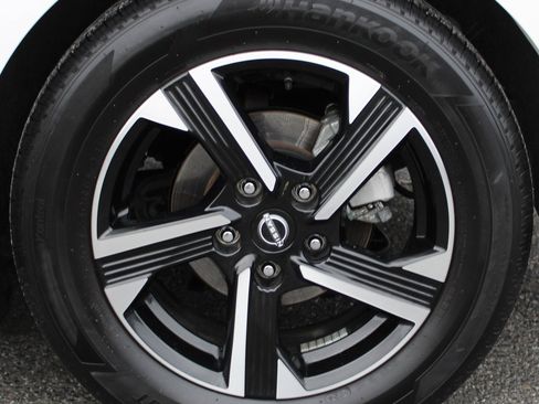 Certified 2025 Nissan Sentra SV image 13