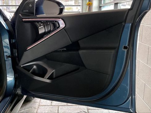 Used 2025 BMW X3 xDrive30i w/ Convenience Package image 24