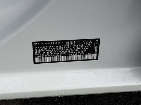 Certified 2023 Volkswagen Jetta SE w/ Panoramic Sunroof Package FWD image 19