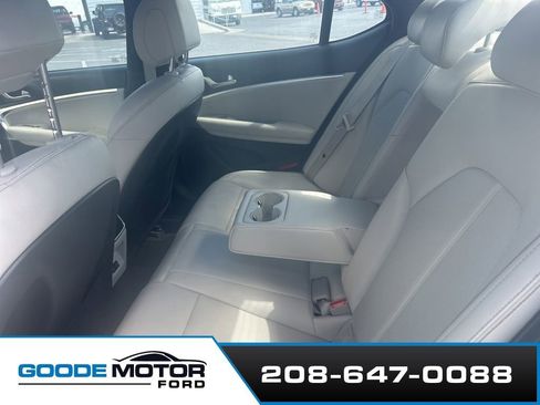 Used 2024 Genesis G70 2.5T AWD/4WD image 8