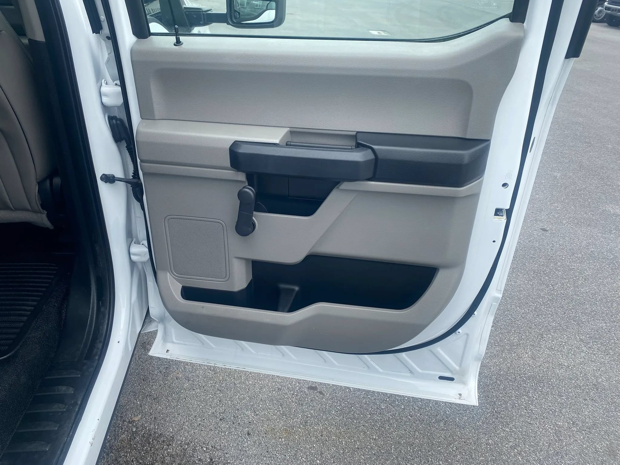 Used 2017 Ford F350 XL RWD image 25