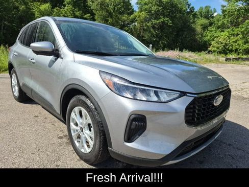 Used 2023 Ford Escape Active w/ Tech Pack #2 FWD image 15