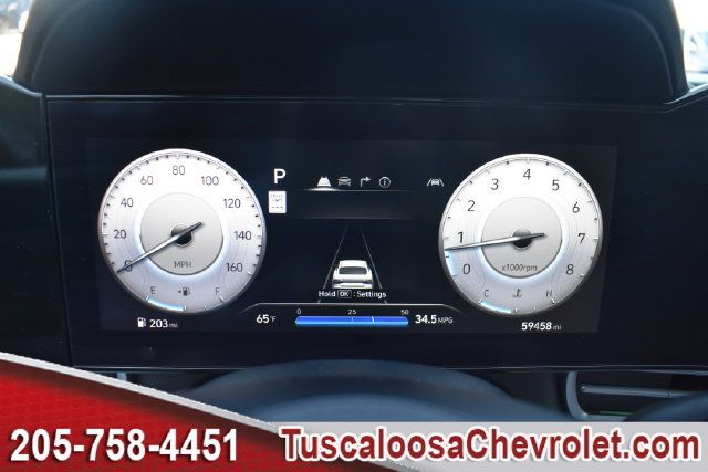 Used 2025 Hyundai Elantra Limited FWD image 34
