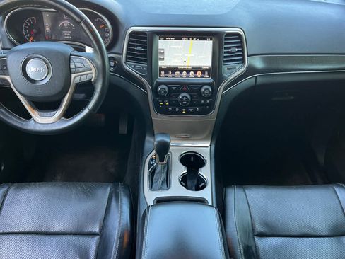 Used 2017 Jeep Grand Cherokee Limited w/ Luxury Group II RWD image 4