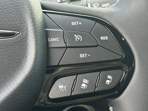 New 2026 Chrysler Pacifica Select w/ S Appearance Package FWD image 22