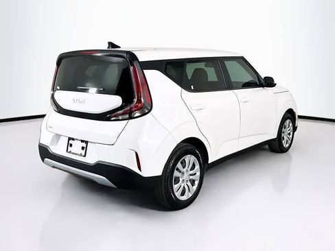 Used 2023 Kia Soul LX image 24