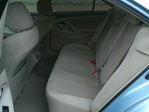 Used 2009 Toyota Camry LE image 16