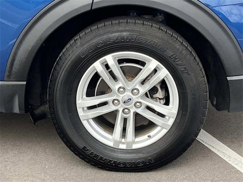 Used 2020 Ford Explorer XLT w/ Equipment Group 202A image 13