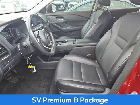 Used 2023 Nissan Rogue SV w/ SV Premium B Package FWD image 5