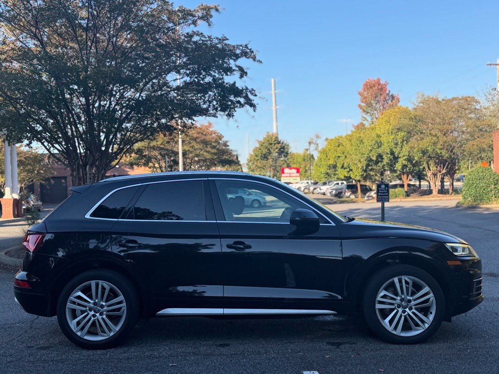 Used 2018 Audi Q5 2.0T Premium Plus w/ Premium Plus Package AWD/4WD image 6