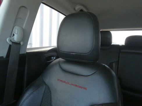 Used 2020 Jeep Compass Trailhawk AWD/4WD image 30