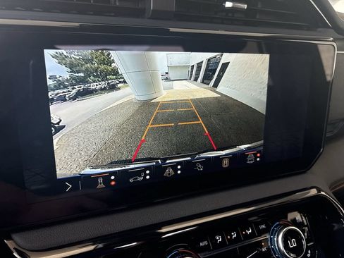 Certified 2025 GMC Sierra 1500 AT4 AWD/4WD image 15