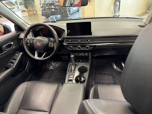 Used 2022 Honda Civic Touring image 22