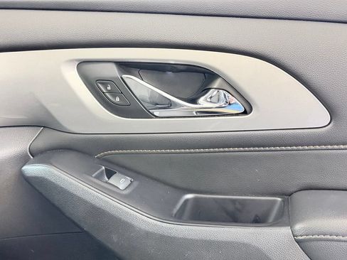 Used 2019 Chevrolet Traverse LS FWD image 37