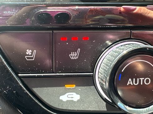 Used 2024 Honda Accord Touring image 21