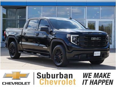 Used 2025 GMC Sierra 1500 Elevation