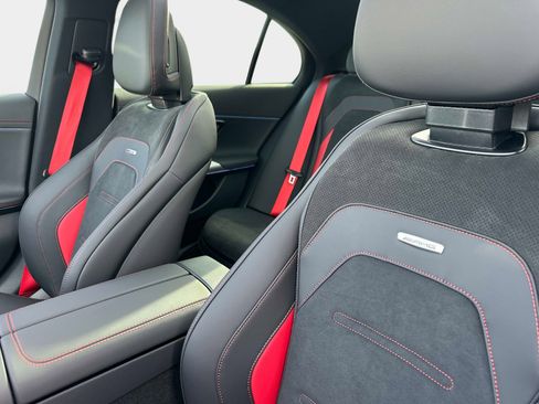 New 2026 Mercedes-Benz E 53 AMG e 4MATIC Sedan image 21