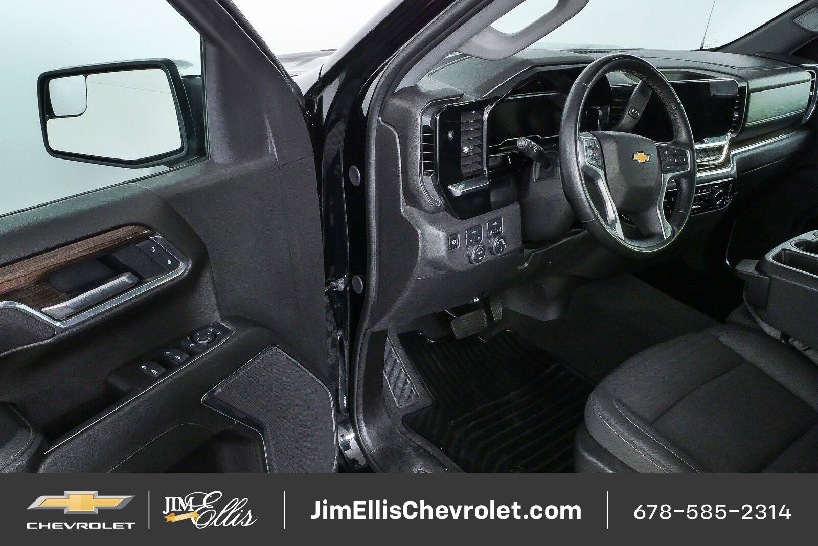 Certified 2025 Chevrolet Silverado 1500 LT AWD/4WD image 7