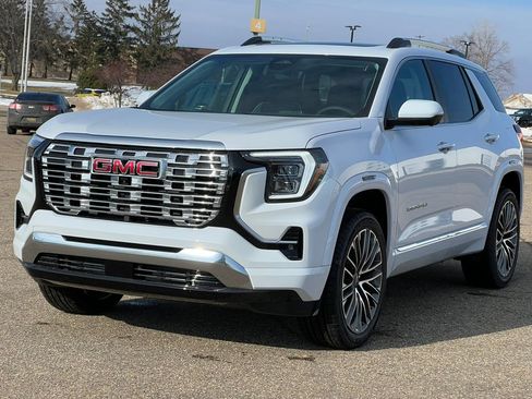 New 2026 GMC Terrain Denali w/ LPO, Floor Liner Package image 40