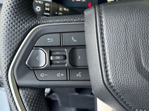 New 2025 Toyota Tacoma SR5 image 19