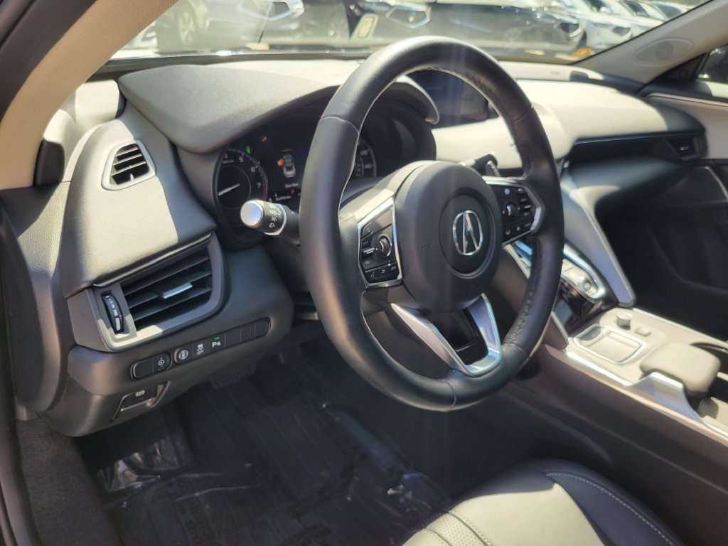 Used 2023 Acura TLX w/ Technology Package FWD image 11