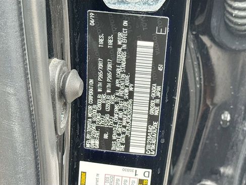 Used 2019 Toyota 4Runner SR5 Premium RWD image 32