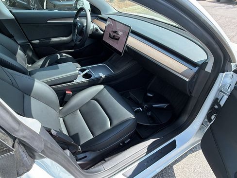 Used 2023 Tesla Model 3 Standard Range image 20