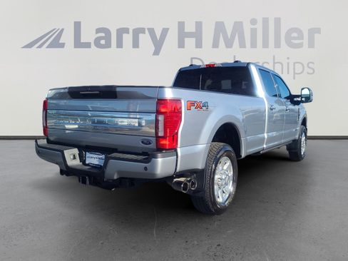 Used 2022 Ford F350 Platinum image 5