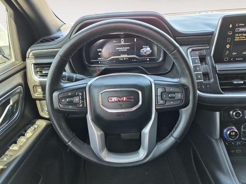 Used 2023 GMC Yukon SLT w/ SLT Luxury Package RWD image 13